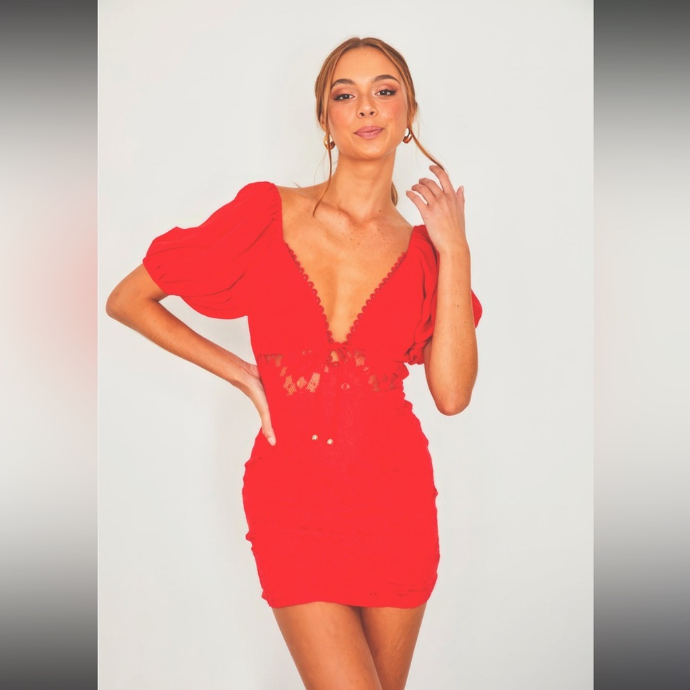 ONE AND ONLY COLLECTIVE LACE PUFF SLEEVE MINI DRESS ❤️IN STORES❤️